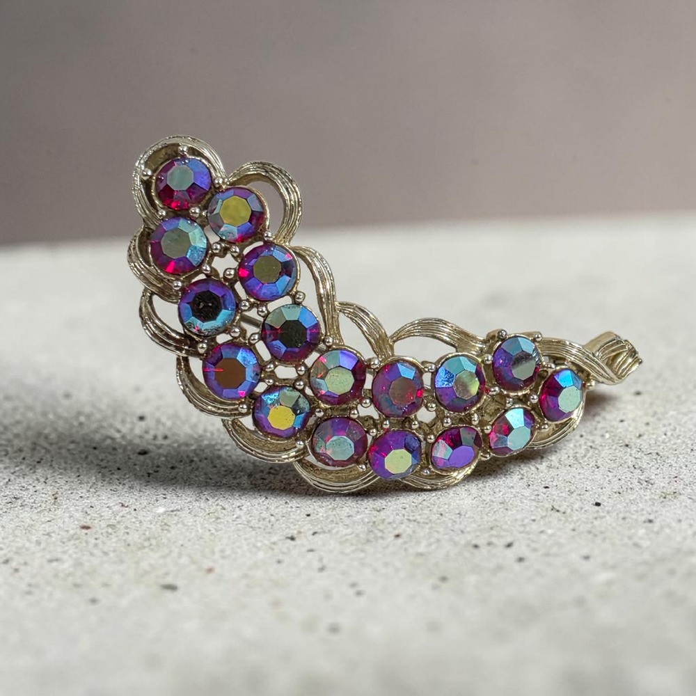 Vintage Kramer‎ of NY Red Aurora Borealis Rhinestone Gold Tone Crescent Brooch